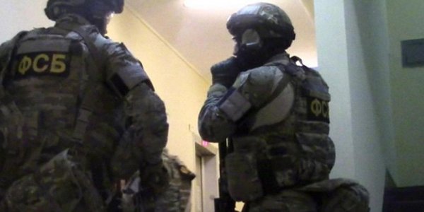 ФСБ задержала двух генералов МВД, идут обыски - «Политика»