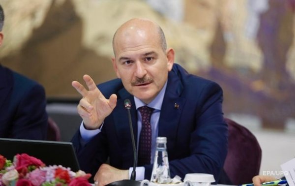 Глава МВД Турции объявил об отставке после неудачи с комендантским часом - «В мире»