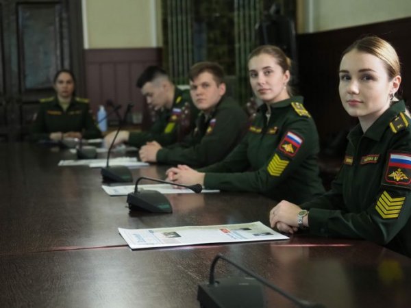 Глава военной академии подал в отставку после заражения курсантов коронавирусом - «Новороссия»