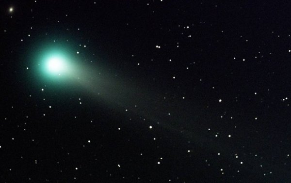 Hubble снял распавшуюся комету Atlas - «Наука»