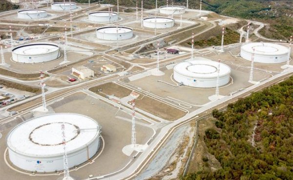 Кошмар РЖД: Россия готовится заливать нефть в железнодорожные цистерны - «Экономика»