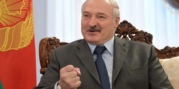 Лукашенко заявил, что изоляция от коронавируса убивает людей - «Политика»
