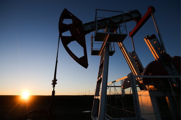 Мировые цены на нефть вновь начали незначительно расти - «Новороссия»