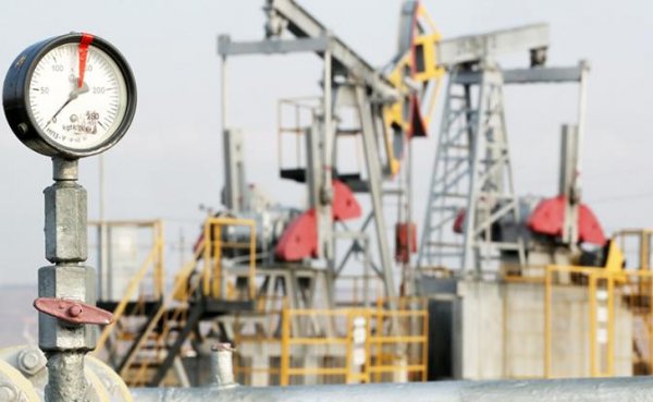 Новый «Брестский мир»: Россия добивает свою нефтянку, зато сохраняет для США рабочие места - «Экономика»
