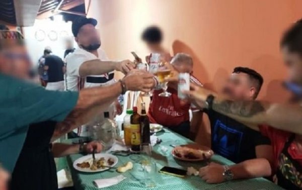 После семейного праздника три человека умерли от COVID-19 - «В мире»