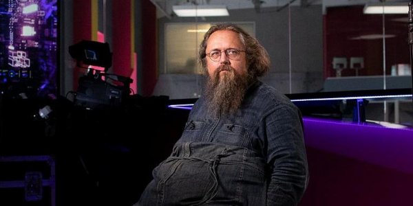 Протодиакон Кураев посчитал плюшевого медвежонка важнее, чем запрет в служении - «Политика»