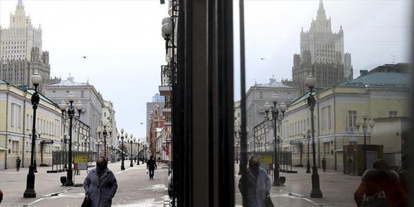 Скворцова назвала срок наступления плато коронавируса в России - «Политика»