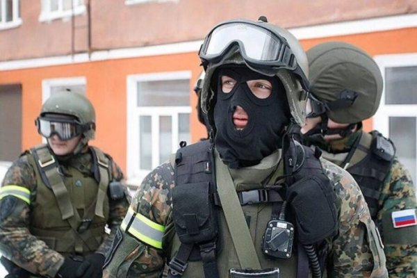 Сотрудники ФСБ задержали готовившего нападение на школу подростка в Красноярске - «Новороссия»
