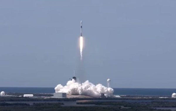 SpaceX вывела на орбиту еще 60 интернет-спутников - (видео)