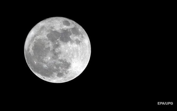 Телескоп снял сотню падений метеоритов на Луну - «Наука»