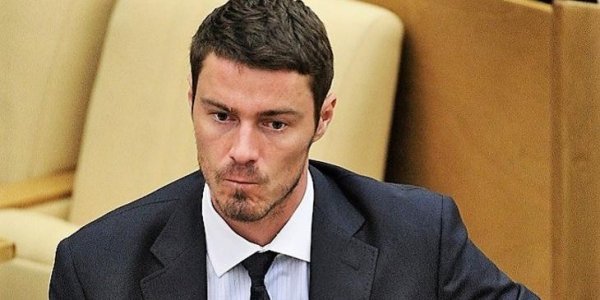Теннисист Марат Сафин считает пандемию мировым заговором для чипирования людей - «Политика»