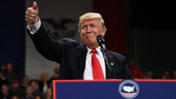Трамп: Бестолковые брифинги по коронавирусу – пустая трата времени - «Новороссия»