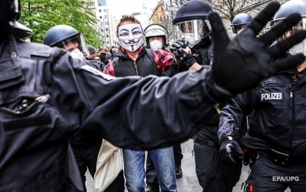 В Берлине на акции протеста задержали более 100 человек - «В мире»