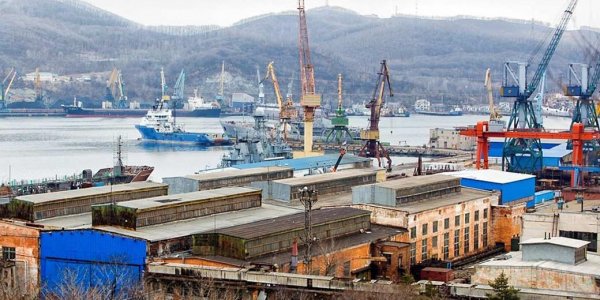 В Находке оформлены первые 37 контейнеров на новом пути "Северная Европа – Азия" - «Политика»