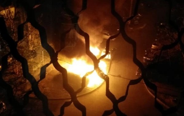В Одессе ночью горели три авто - (видео)
