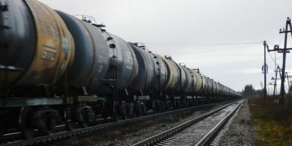 Власти Казахстана запретили ввозить в страну российское топливо - «Политика»