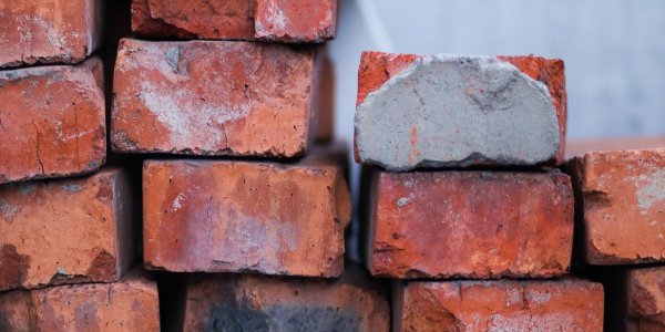 Застройщики и металлурги просят возобновить строительство в столичном регионе - «Политика»