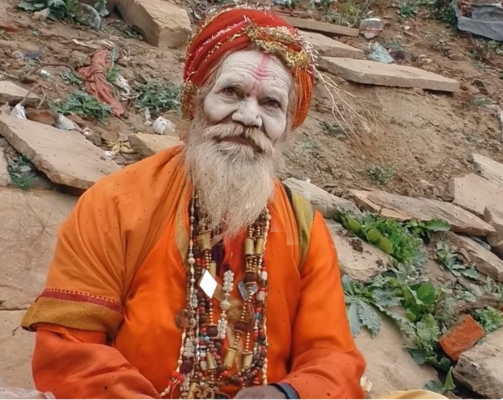 Индусы азиаты. Рыжий индус. Житель Индии 60 лет фотография.