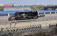 В Киеве заметили барбершоп на колесах - «Фото»