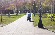 В парках Киева люди гуляют, несмотря на карантин - «Фото»