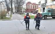 В Полтаве обеззараживают парки из-за коронавируса - «Фото»