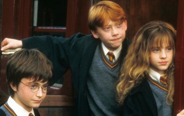 Актеры Гарри Поттера прочтут книгу в видео-формате - «Культура»