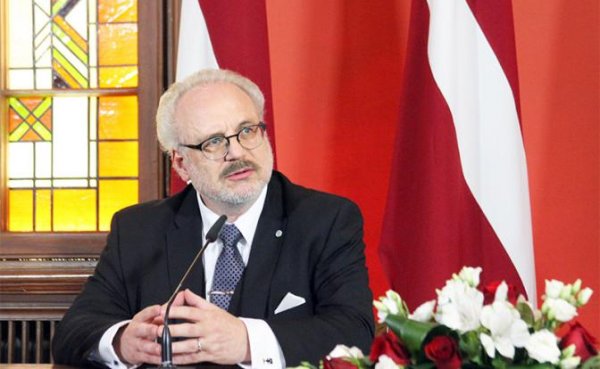 Еврей-оборотень: Президент Латвии решил «наказать» Красную Армию за Победу - «Политика»
