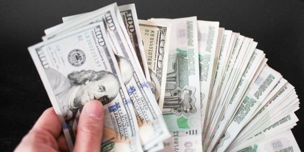 Российские банки ввезли в страну рекордный объем валюты - «Политика»