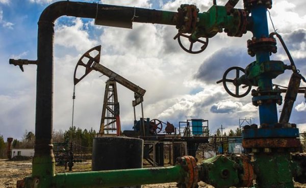 У России есть всего 8 дней, чтобы не захлебнуться нефтью - «Экономика»