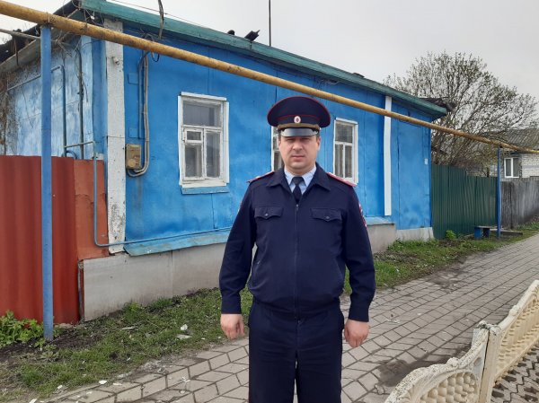 В Белгородской области майор полиции спас из горящего дома пожилого мужчину - «Новороссия»
