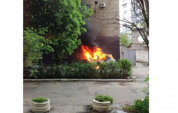 В Донецке взорвался автомобиль у здания РОВД - «Новороссия»