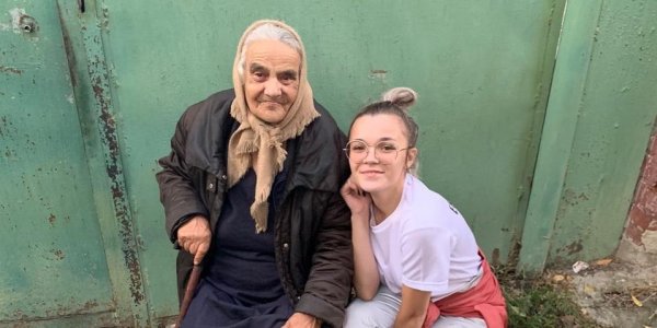 Волонтеры взяли под опеку 623 пенсионера на период коронавируса - «Политика»