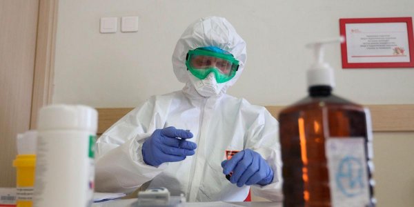 За сутки в России выявили 8915 новых случаев коронавируса - «Политика»
