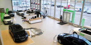 В апреле продажи новых машин в России упали на 72,4% - «Автоновости»