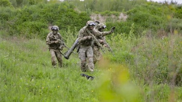 Боевик ВСУ нанес увечье сослуживцу в ходе спора о судьбе Украины - «Новороссия»
