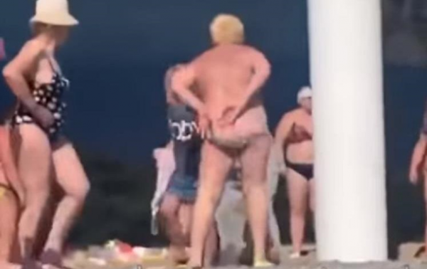 Драка голых пляжниц в Крыму попала на видео - (видео)