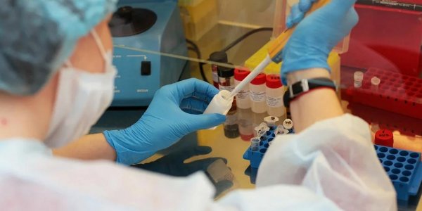 Минздрав опроверг дефицит средств защиты у медиков в регионах - «Политика»
