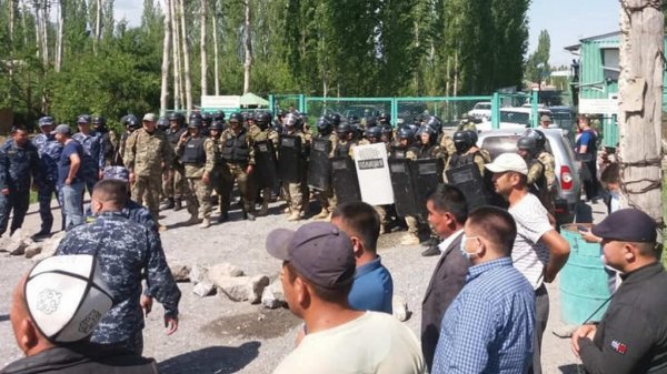 На границе между Киргизией и Узбекистаном произошёл конфликт - «Военное обозрение»