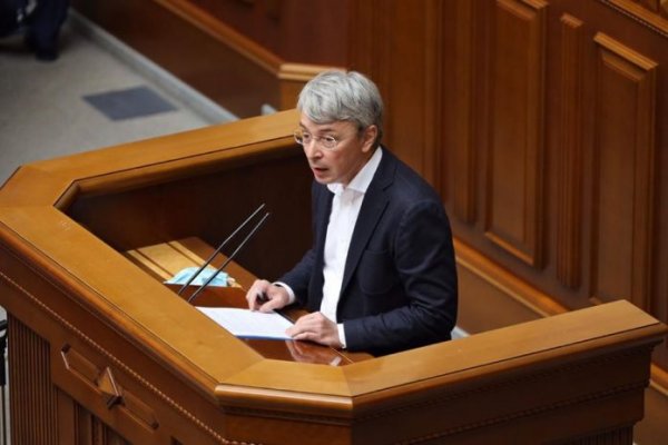 «Наша «мова» никому не нужна»: Украинский Минкульт призвал снимать сериалы на русском языке - «Новороссия»