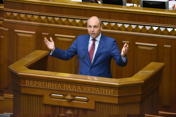 Парубий призвал украинцев выйти на новый «майдан» в поддержку Порошенко - «Новороссия»