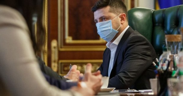 Украинский суд не смог оштрафовать Зеленского за нарушение карантина - «Новороссия»