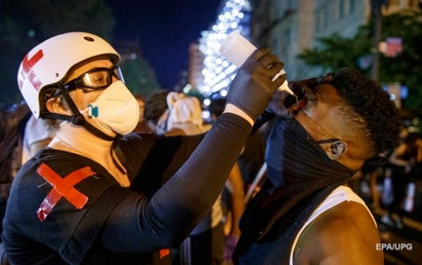 В США признали использование перцового газа на протестах у Белого дома - «В мире»