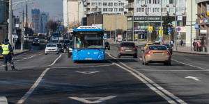 В России отменят штрафы за езду по выделенным полосам во время пандемии - «Автоновости»