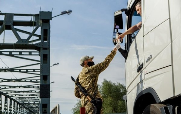 Карантин: украинцам запретили въезд в Венгрию - «В мире»