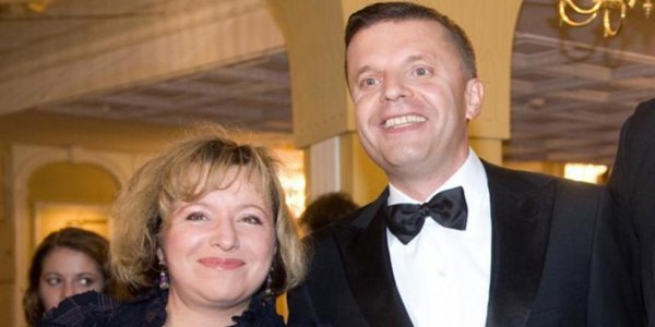 "Ну вот и все": жена Парфенова намекнула на их отъезд из России - «Политика»