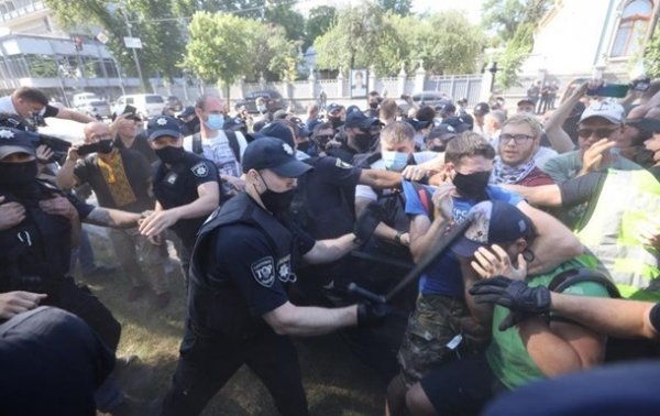В центре Киева усилили меры безопасности из-за акции протеста - «Украина»