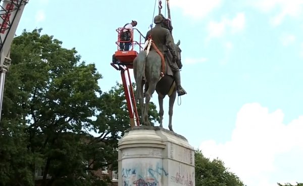 В Ричмонде власти города все же снесли памятник генералу Томасу Джексону - «Новороссия»