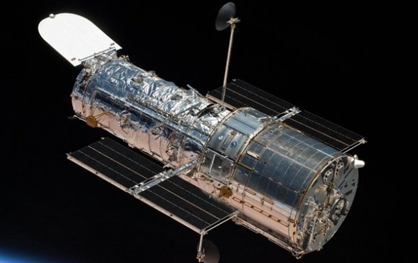 Hubble снял галактику Мясной крюк - «Наука»