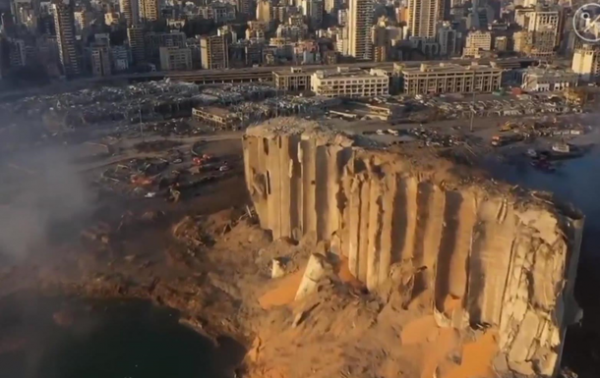 Места взрыва в Бейруте показали с высоты птичьего полета - «В мире»