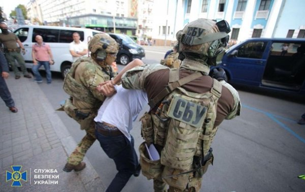 У захватчика банка взрывчатки не нашли - СМИ - «Украина»